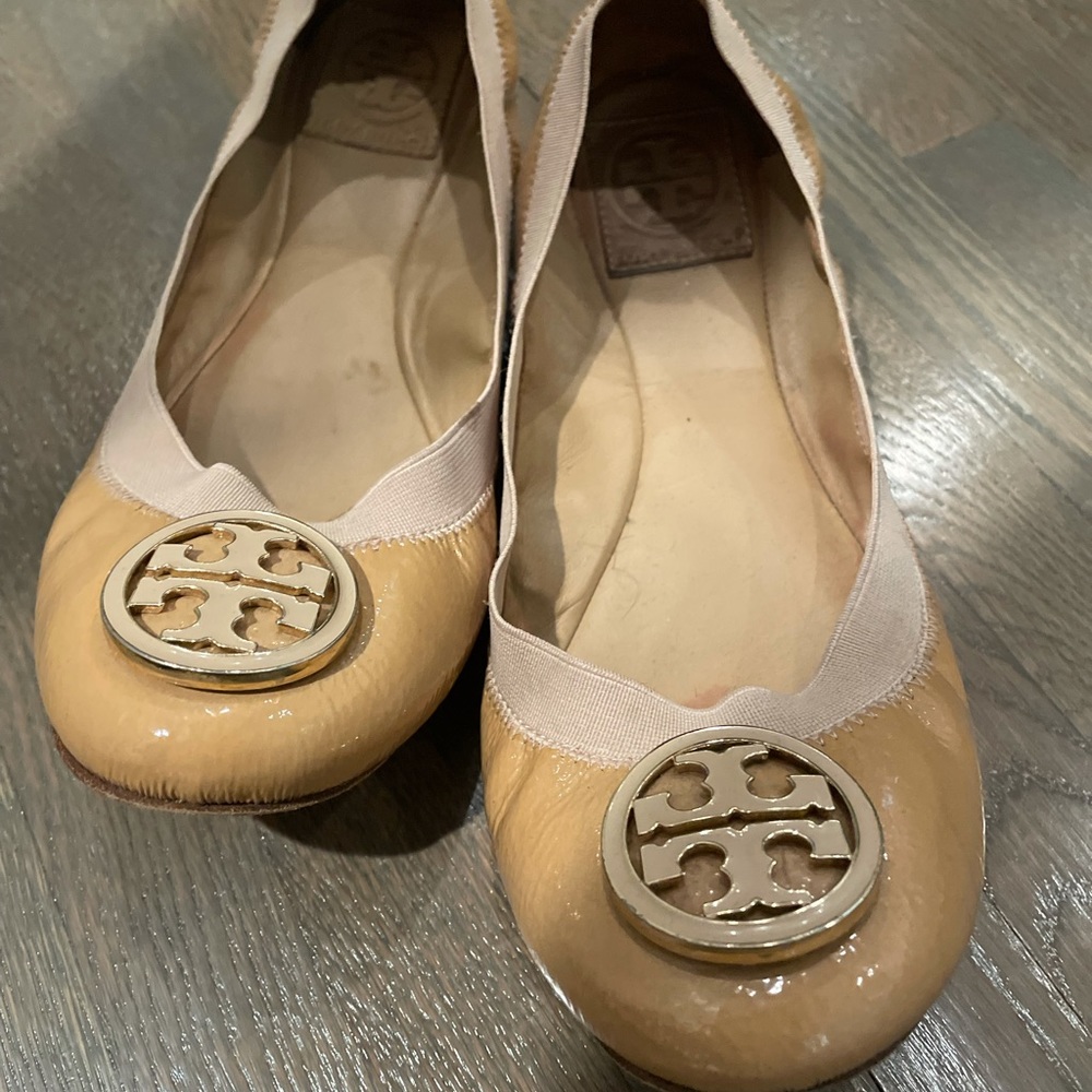 Tory Burch ballet flats. Gently used.